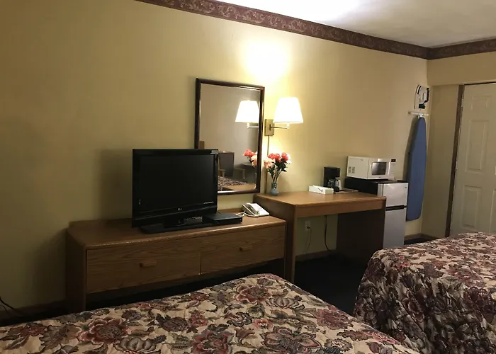 Motel West 2*